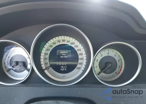 2013 Mercedes-Benz C-Class C 250 z USA, uszkodzony, nr VIN WDDGF4HB2DR267397